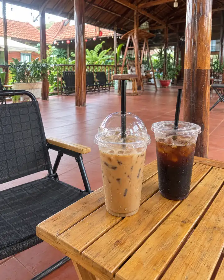 Cà phê sữa đá